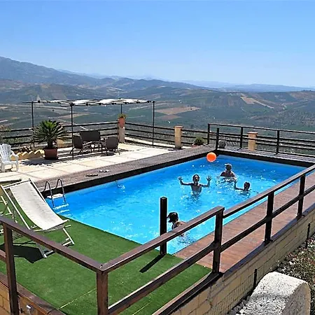 Hotel Scirocco Sleeps 4 4*