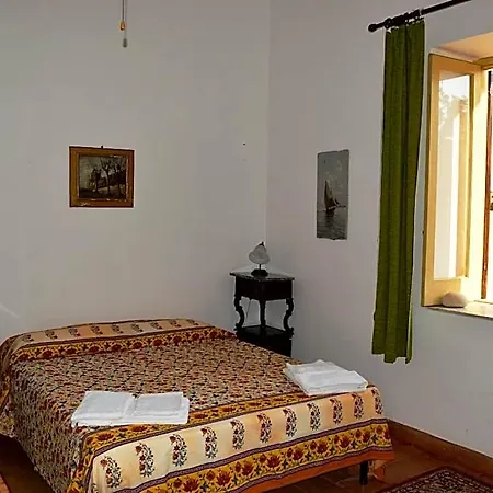 Scirocco Sleeps 4 Hotel